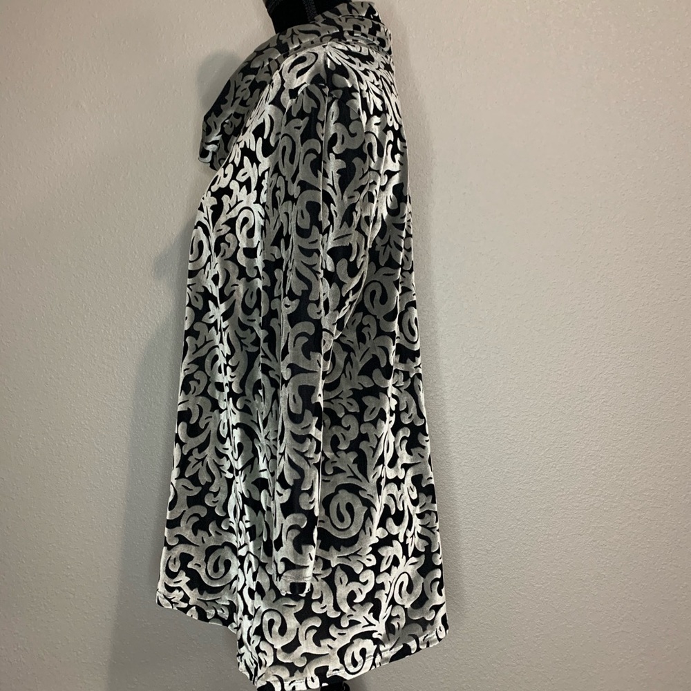 Patterned Blouse - image 2